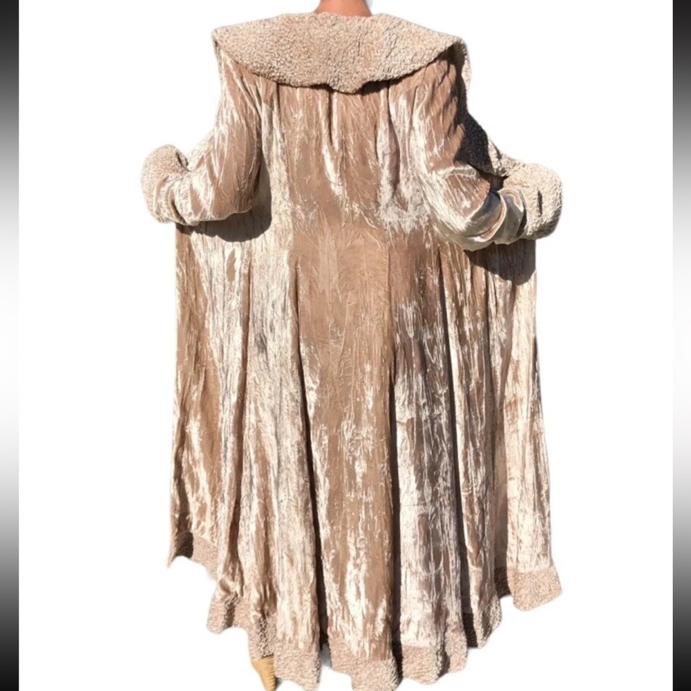 Rare Vintage Chayes Beige Crushed Velvet Princess Coat Robe - Picture 10 of 14
